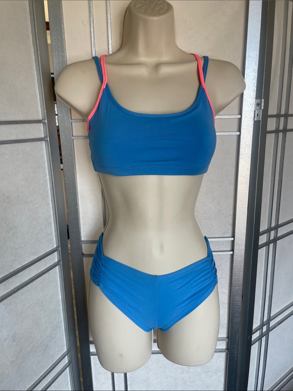Blue and Coral Two-Piece Elisabetta Rogiani Fitness Set - XS/S